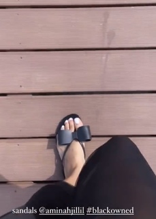 Keri Hilson feet photo thumbnail