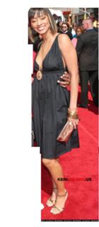 Keri Hilson feet photo thumbnail