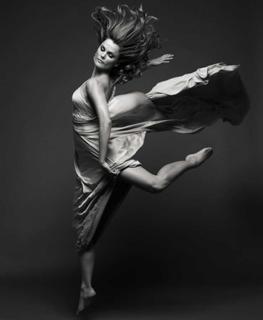 Keri Russell feet photo thumbnail