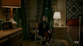 Keri Russell feet photo thumbnail
