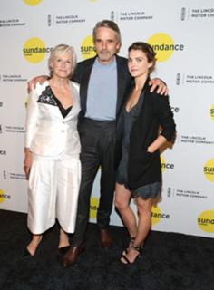 Keri Russell feet photo thumbnail