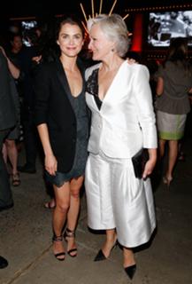 Keri Russell feet photo thumbnail