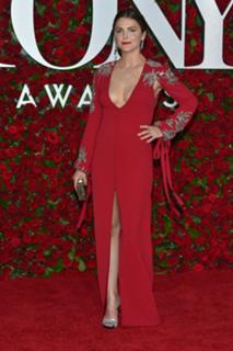 Keri Russell feet photo thumbnail