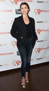 Keri Russell feet photo thumbnail