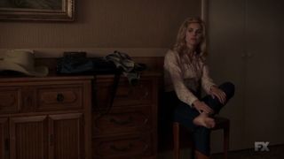 Keri Russell feet photo thumbnail