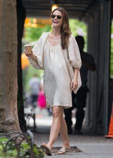 Keri Russell feet photo thumbnail