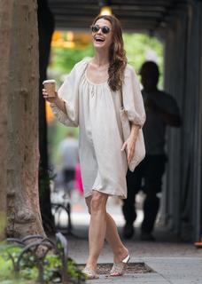 Keri Russell feet photo thumbnail