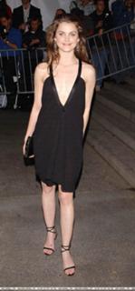 Keri Russell feet photo thumbnail