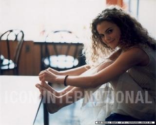 Keri Russell feet photo thumbnail