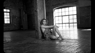 Keri Russell feet photo thumbnail