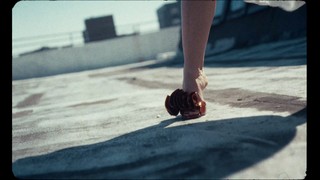 Keri Russell feet photo thumbnail