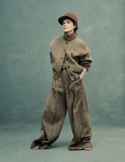 Keri Russell feet photo thumbnail