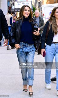 Keri Russell feet photo thumbnail