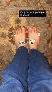 Kerri Medders feet photo 14