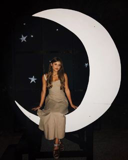 Kerri Medders feet photo 7