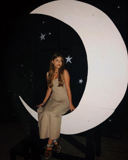 Kerri Medders feet photo 6