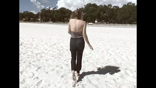 Kerri Medders feet photo 3