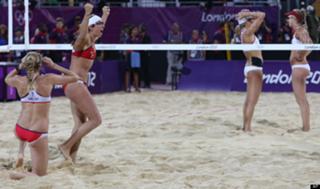 Kerri Walsh Jennings feet photo 1