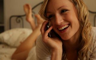 Kerry Bishé feet photo thumbnail
