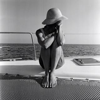 Kerry Bishé feet photo thumbnail