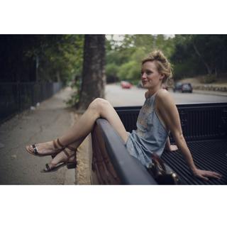 Kerry Bishé feet photo thumbnail