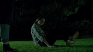 Kerry Bishé feet photo thumbnail