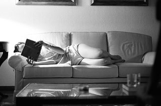 Kerry Bishé feet photo thumbnail