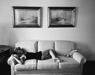 Kerry Bishé feet photo thumbnail