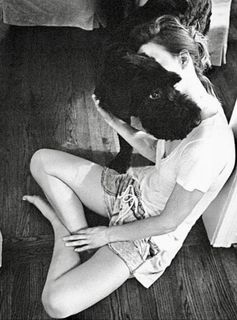 Kerry Bishé feet photo thumbnail