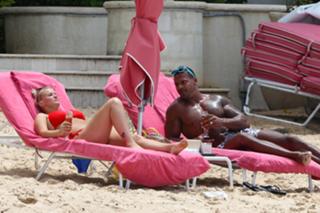 Kerry Katona feet photo thumbnail