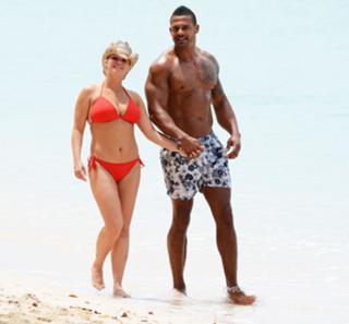 Kerry Katona feet photo thumbnail