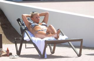 Kerry Katona feet photo thumbnail