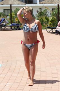 Kerry Katona feet photo thumbnail