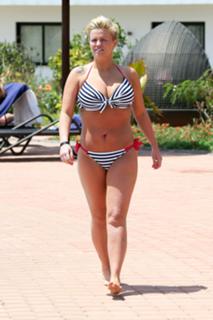 Kerry Katona feet photo thumbnail