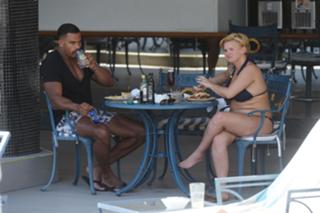 Kerry Katona feet photo thumbnail