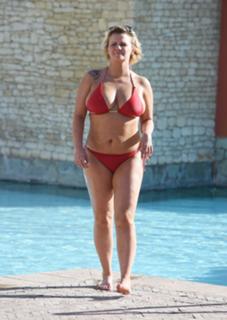 Kerry Katona feet photo thumbnail