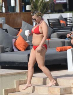 Kerry Katona feet photo thumbnail
