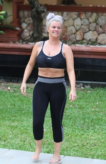 Kerry Katona feet photo thumbnail