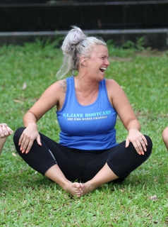 Kerry Katona feet photo thumbnail