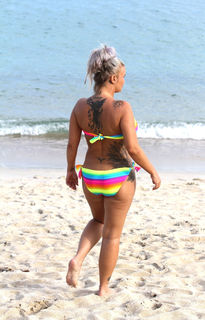 Kerry Katona feet photo thumbnail