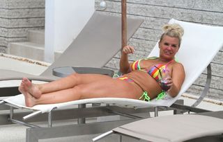 Kerry Katona feet photo thumbnail