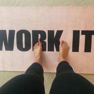 Kerry Katona feet photo thumbnail