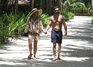 Kerry Katona feet photo thumbnail