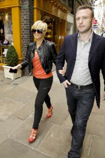 Kerry Katona feet photo thumbnail