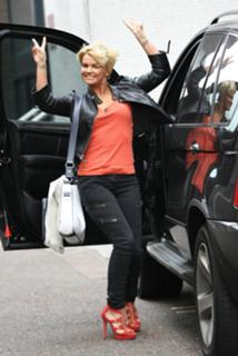 Kerry Katona feet photo thumbnail