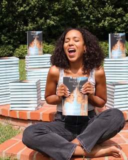Kerry Washington feet photo thumbnail