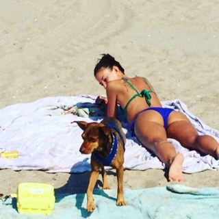 Kerryn Feehan feet photo thumbnail