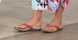 Kerstin Lindquist feet photo thumbnail