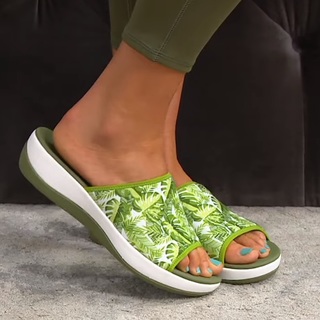 Kerstin Lindquist feet photo thumbnail
