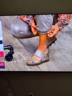 Kerstin Lindquist feet photo thumbnail
